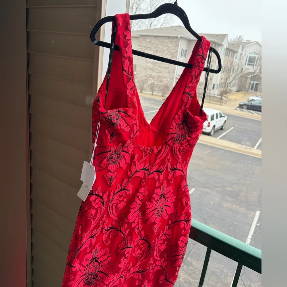 🆕SIENA RedBlack Floral Jacquard Mini Dress Size 10 Fitted Cocktail Party Holiday - Picture 6 of 14